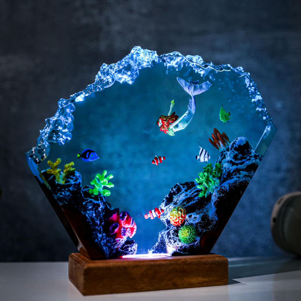 🧜Mermaid in Coral Reef Night Light